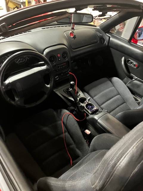 Mazda-miata-1994-red-9