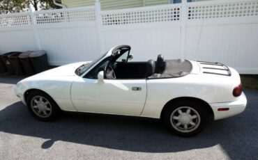 Mazda-mx-5-1993-white-3
