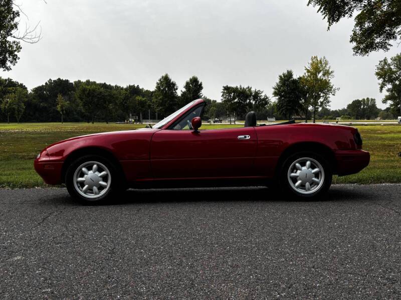 Mazda-mx-5-coupe-1990-1