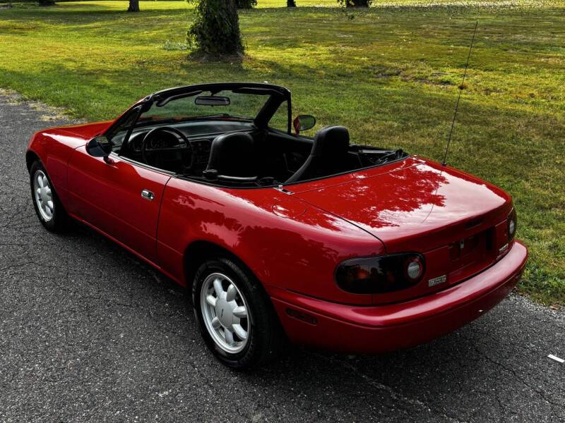 Mazda-mx-5-coupe-1990-10