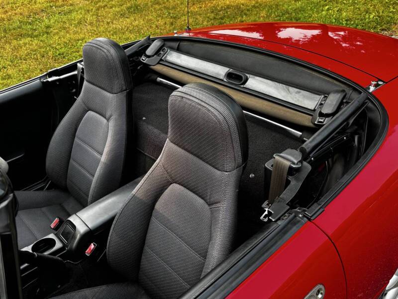 Mazda-mx-5-coupe-1990-13