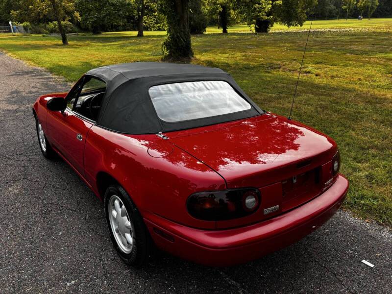 Mazda-mx-5-coupe-1990-6