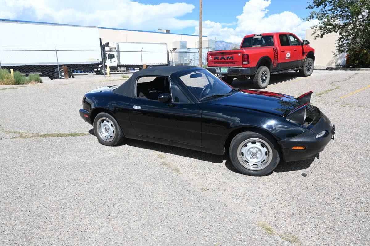 Mazda-mx-5-coupe-1995-black-1