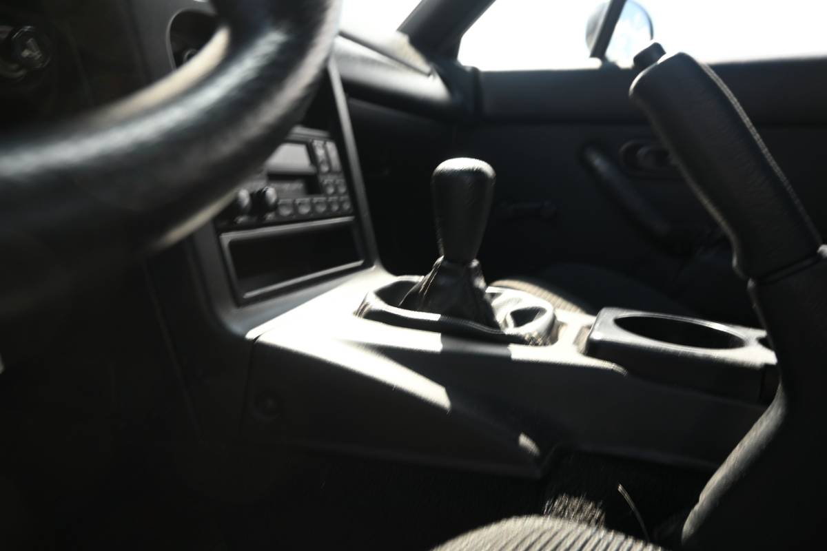 Mazda-mx-5-coupe-1995-black-10