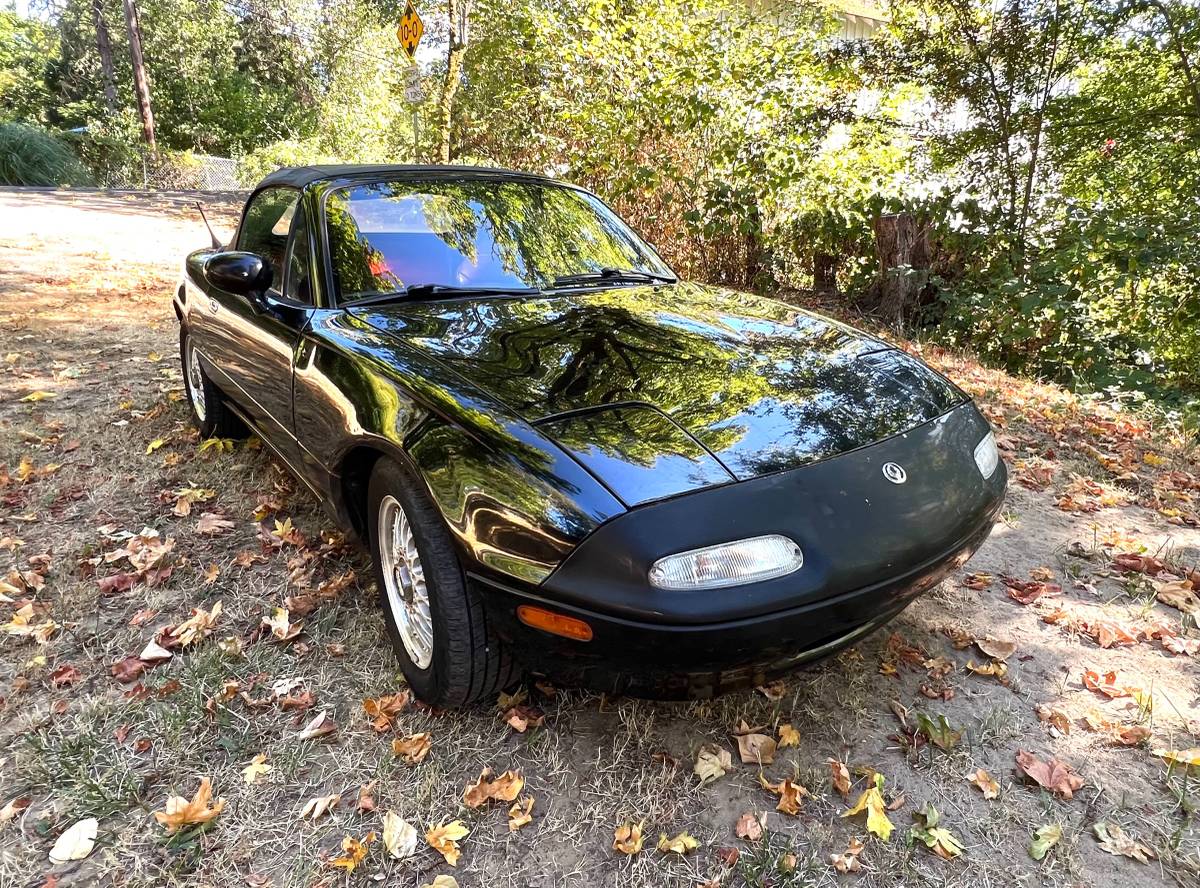 Mazda-mx-5-le-miata-1993-black-10