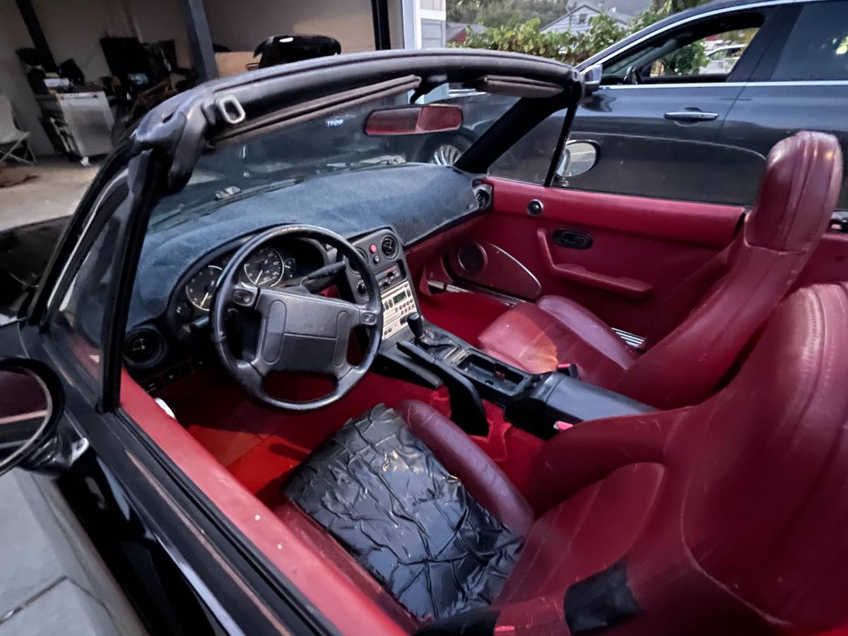 Mazda-mx-5-le-miata-1993-black-6
