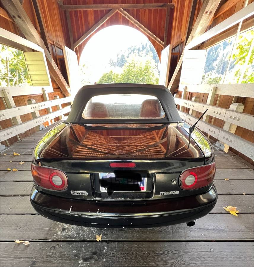 Mazda-mx-5-le-miata-1993-black-7