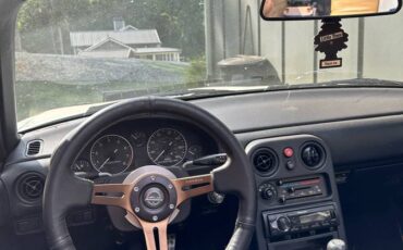 Mazda-mx-5-miata-1989-white-3