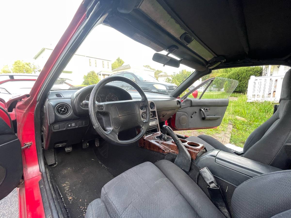 Mazda-mx-5-miata-1990-red-10