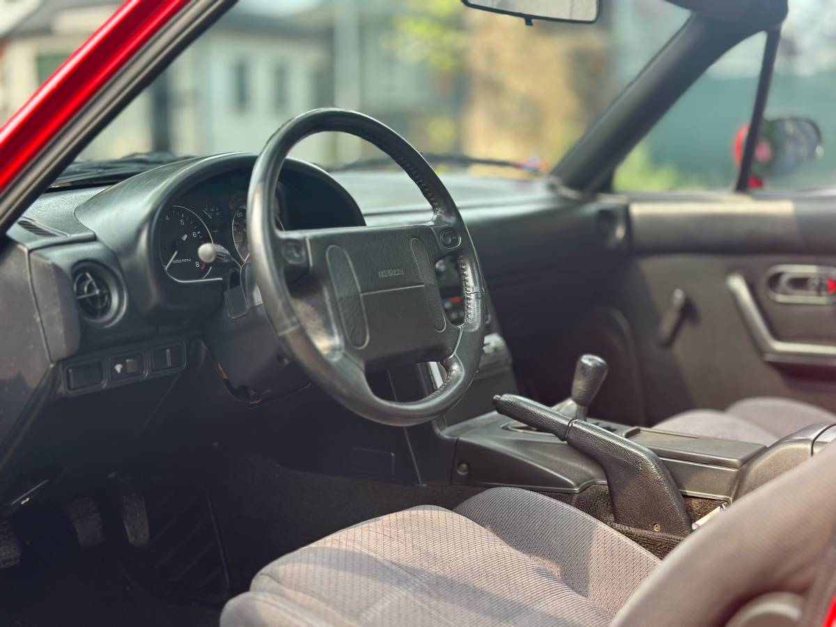 Mazda-mx-5-miata-1990-red-10