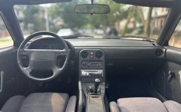 Mazda-mx-5-miata-1990-red-11