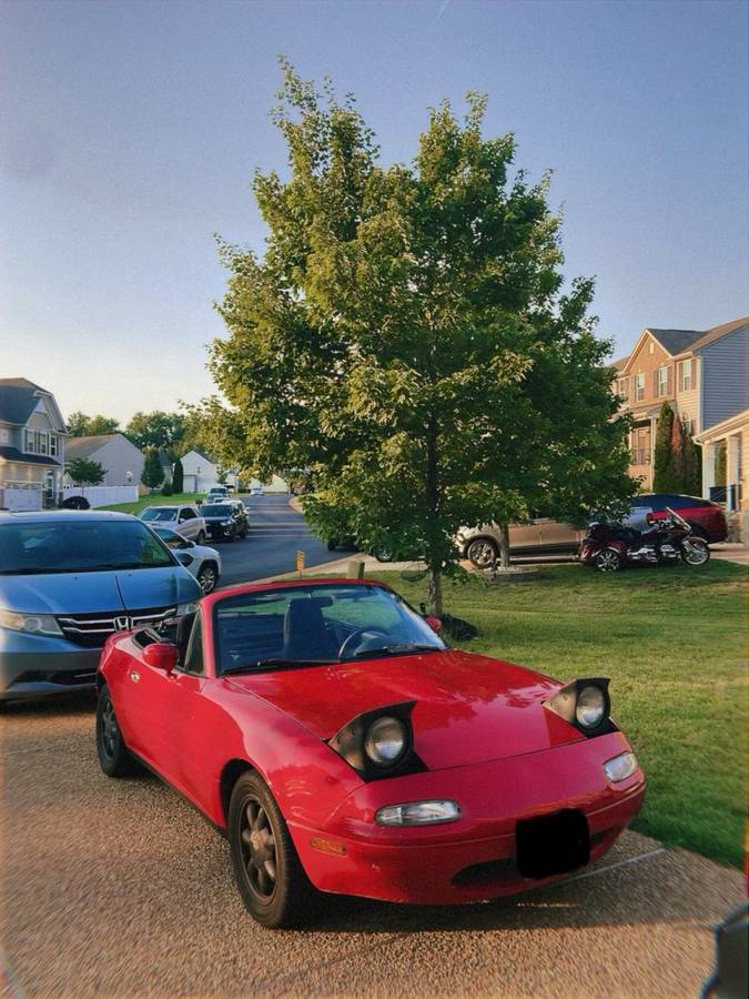 Mazda-mx-5-miata-1990-red
