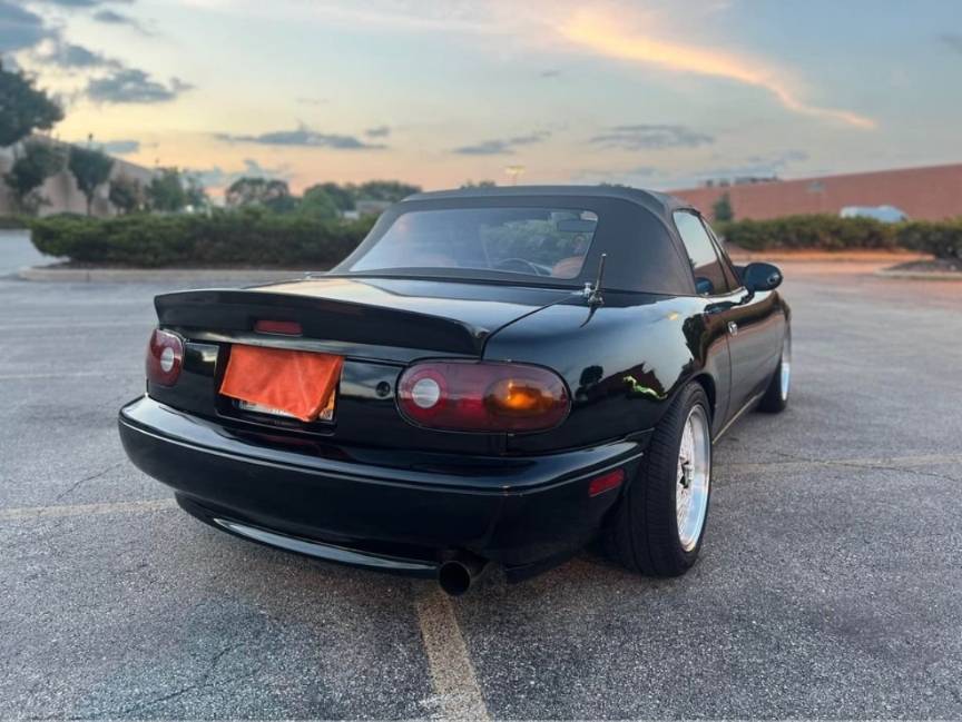 Mazda-mx-5-miata-1992-black-3