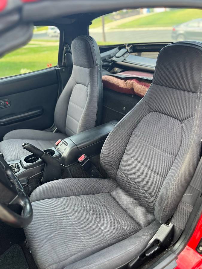 Mazda-mx-5-miata-1992-red-10