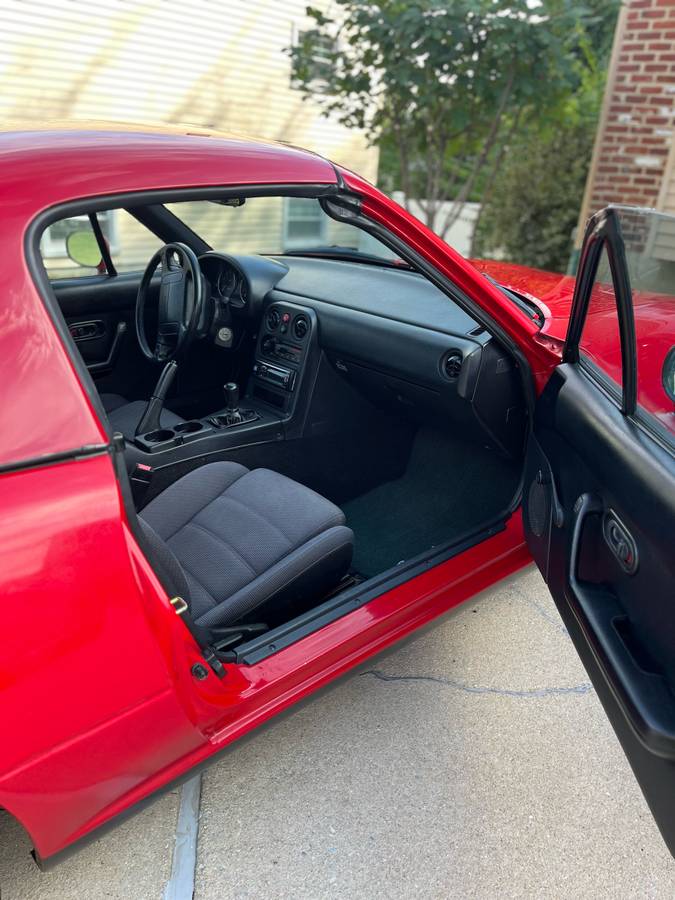 Mazda-mx-5-miata-1992-red-12