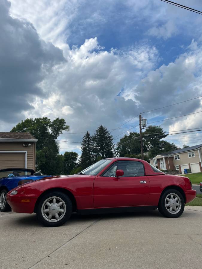 Mazda-mx-5-miata-1992-red-16