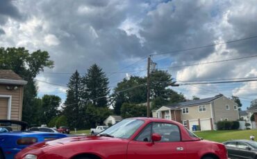 Mazda-mx-5-miata-1992-red-18