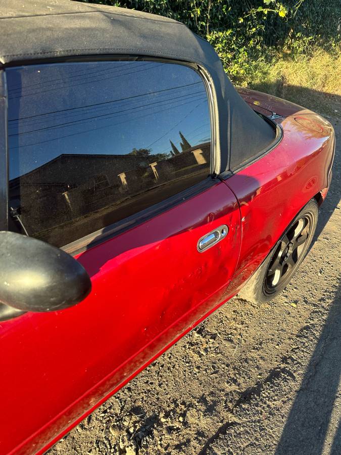 Mazda-mx-5-miata-1992-red-2