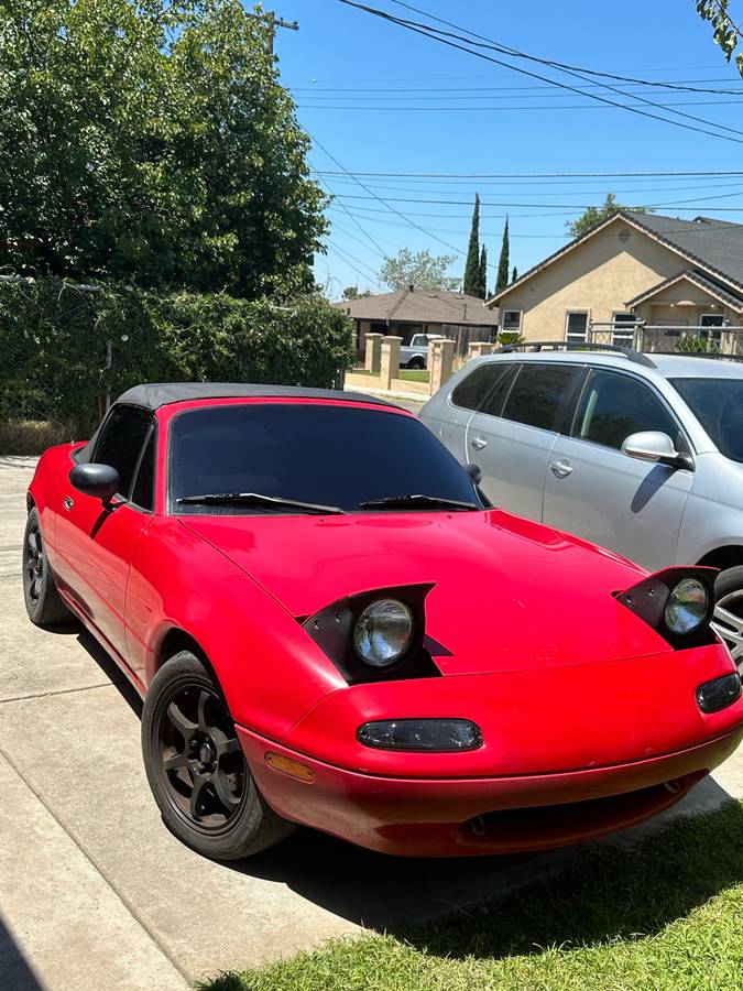 Mazda-mx-5-miata-1992-red-3