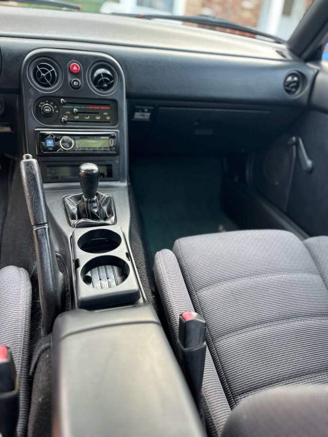 Mazda-mx-5-miata-1992-red-9
