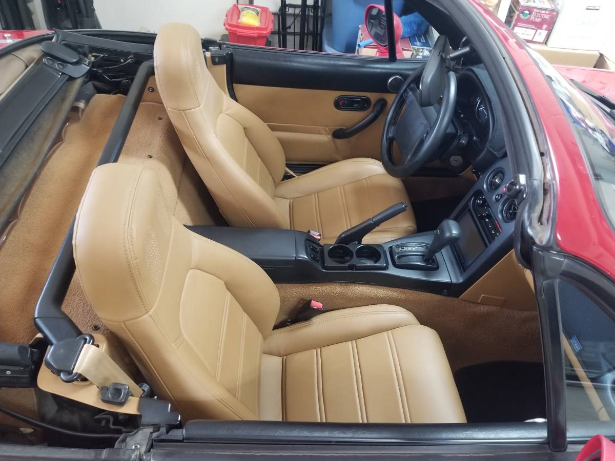 Mazda-mx-5-miata-1994-red-1