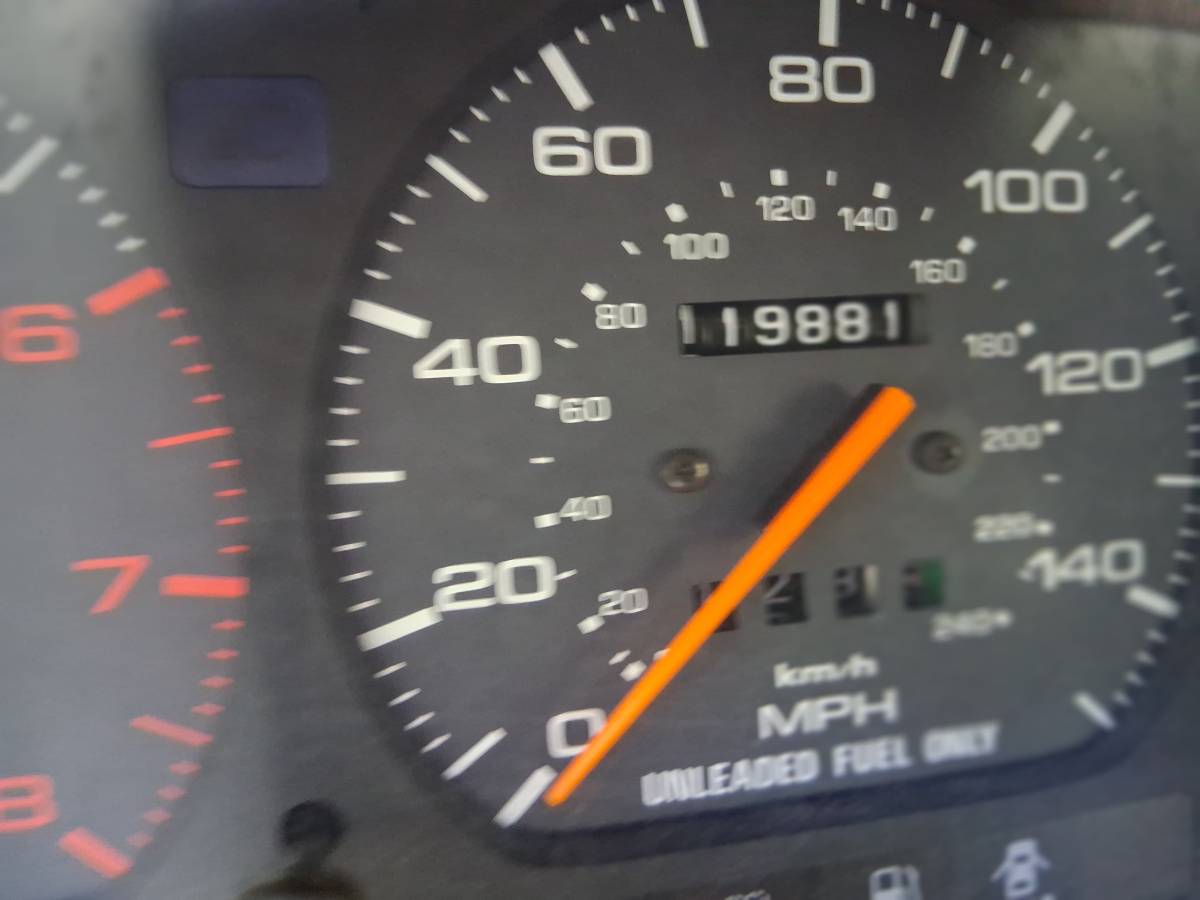 Mazda-mx6-1989-white-12