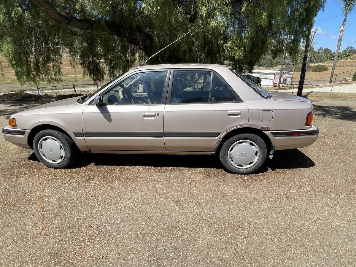 Mazda-protege-1994-brown-13