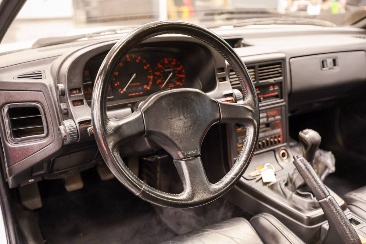 Mazda-rx-7-10th-anniversary-tur-1988-white-10