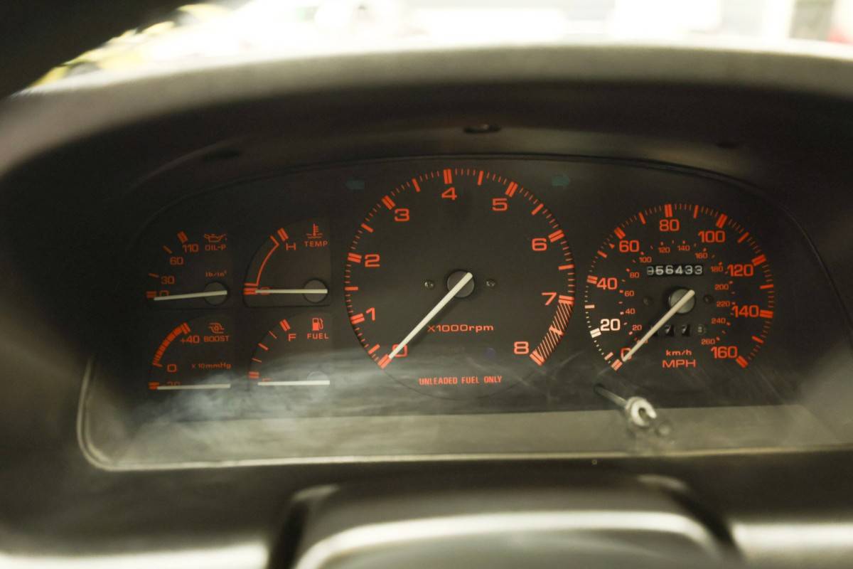 Mazda-rx-7-10th-anniversary-tur-1988-white-13