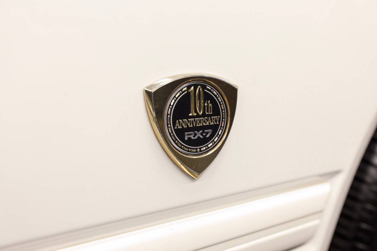 Mazda-rx-7-10th-anniversary-tur-1988-white-16