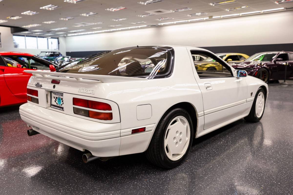 Mazda-rx-7-10th-anniversary-tur-1988-white-5