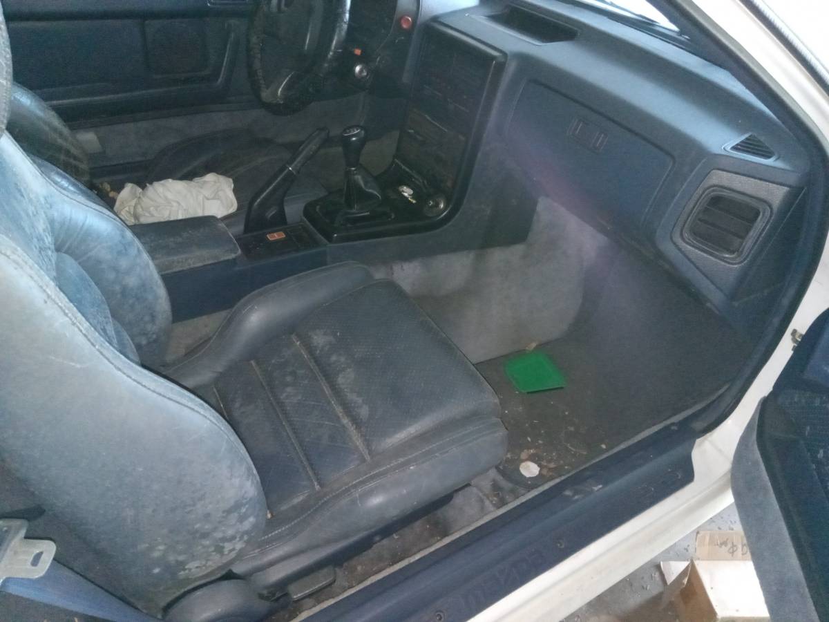 Mazda-rx-7-1988-white-11