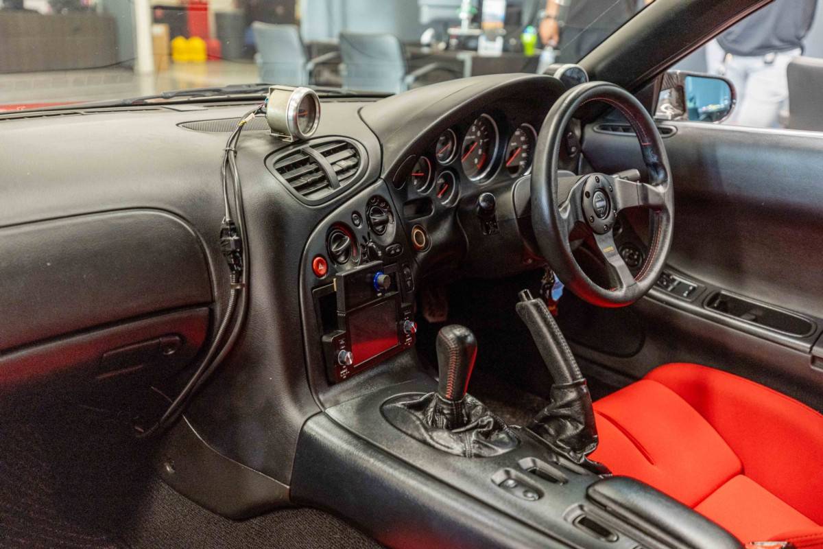 Mazda-rx-7-fd-1994-12