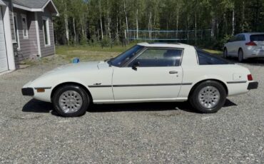 Mazda-rx7-1979-white-1