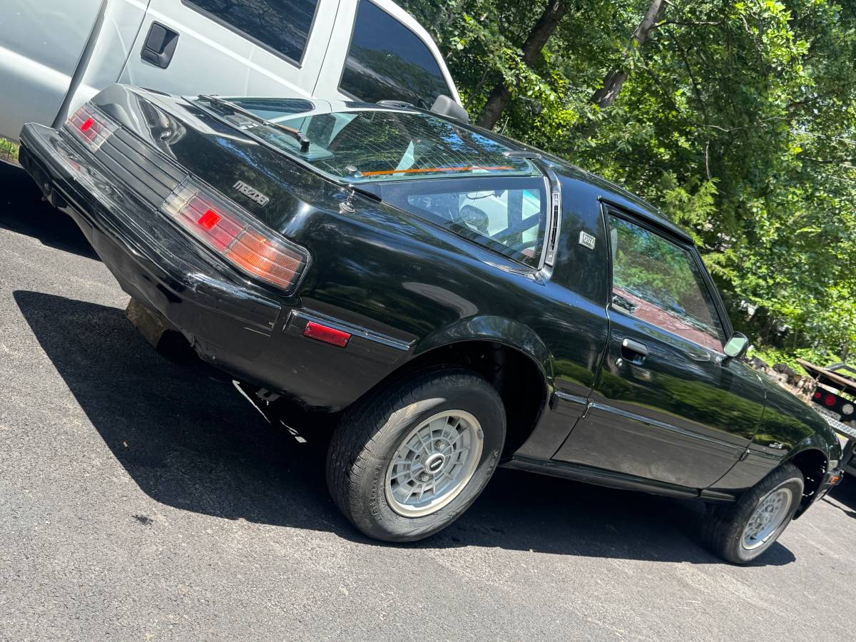 Mazda-rx7-1982-2