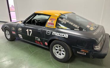 Mazda-rx7-1983-black-4