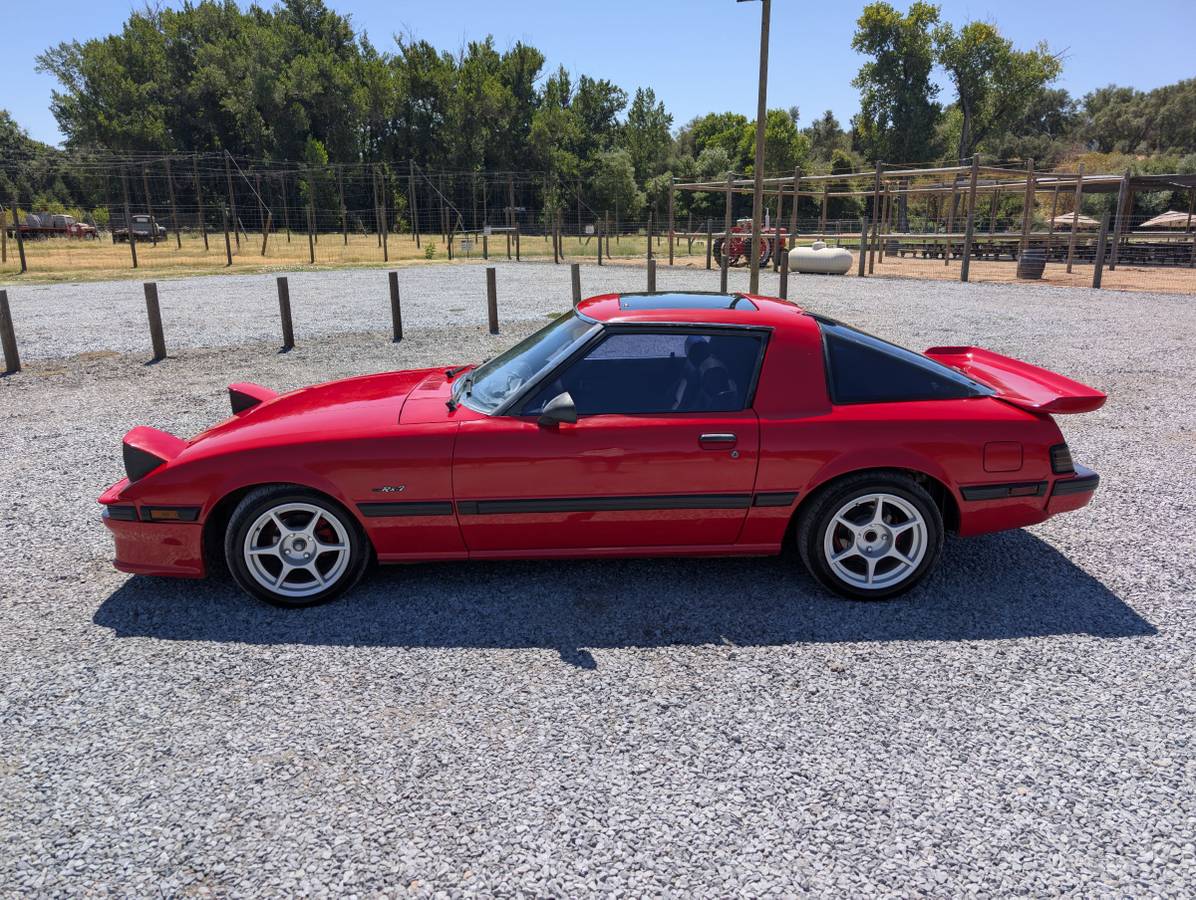 Mazda-rx7-1983-red-3