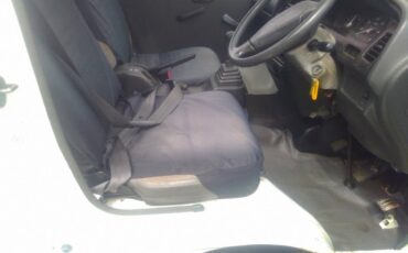Mazda-scrum-1995-white-6