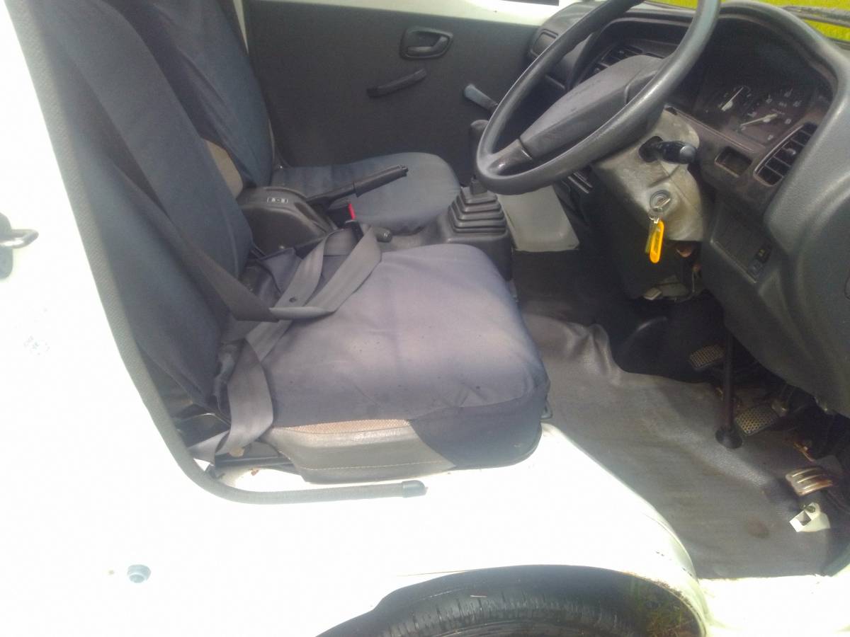 Mazda-scrum-1995-white-6