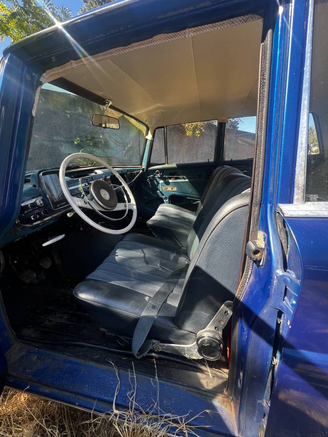 Mercedes-110-chassis-diesel-1965-blue-5