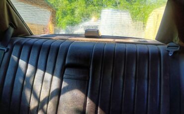 Mercedes-190e-1987-3