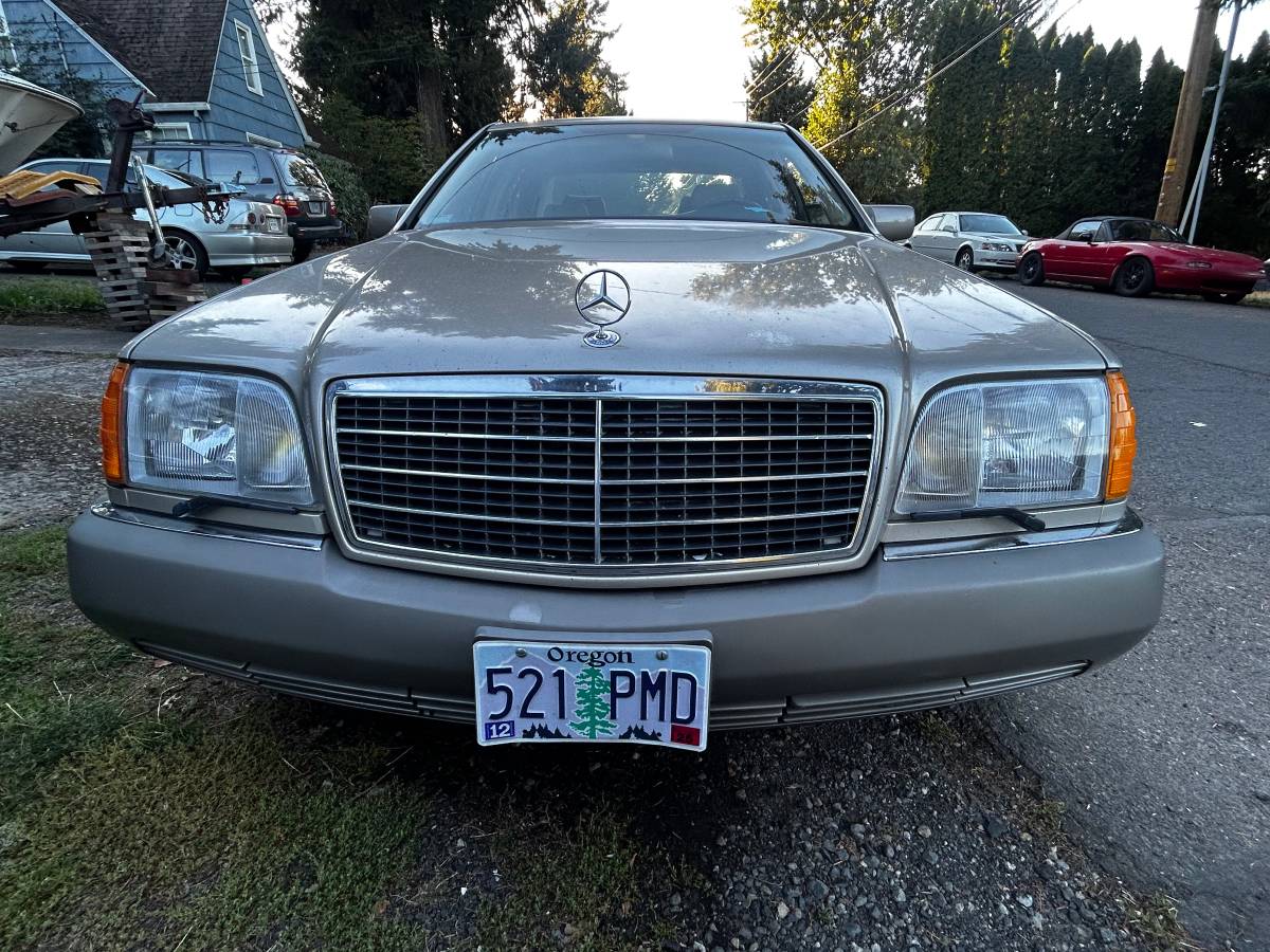 Mercedes-1992-4