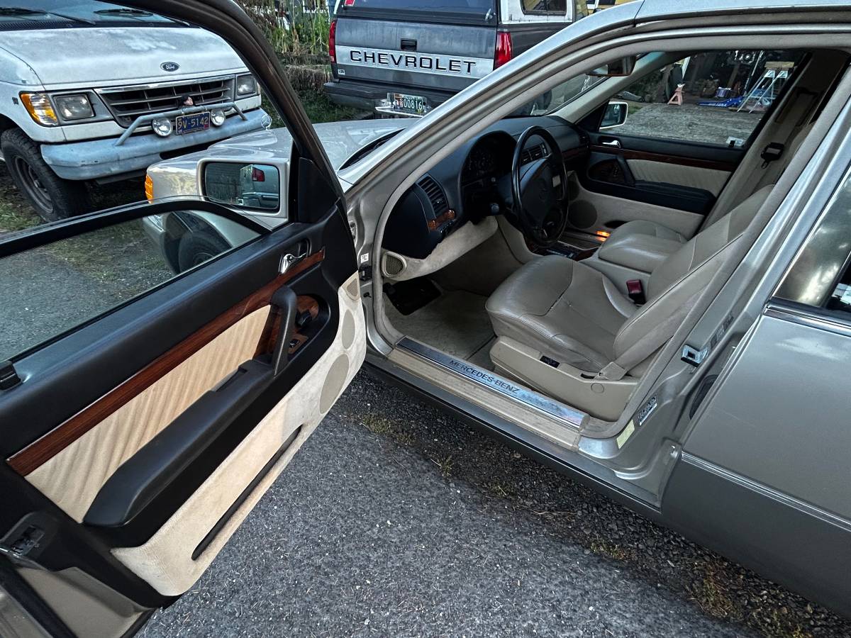 Mercedes-1992-5