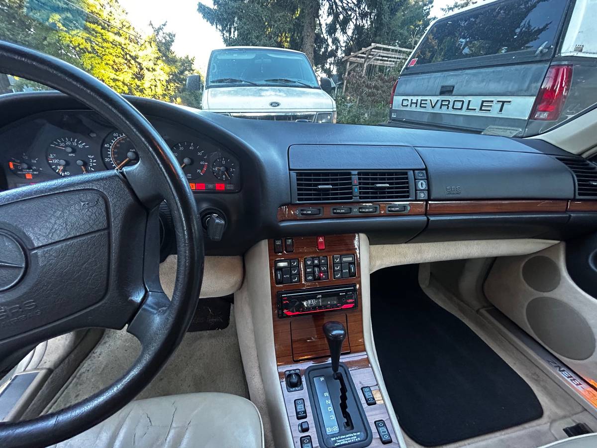 Mercedes-1992-9