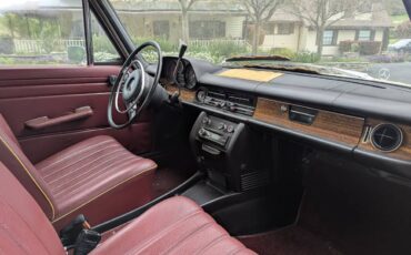 Mercedes-240d-1970-white-2