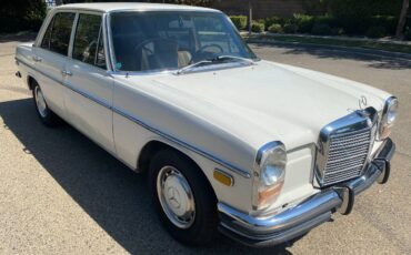 Mercedes-250-1972-white-1