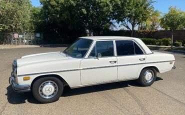 Mercedes-250-1972-white-10