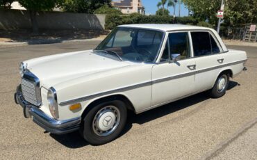 Mercedes-250-2.8-liter-1972-white-11