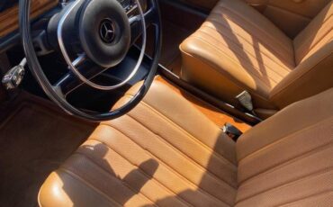 Mercedes-250-2.8-liter-1972-white-5