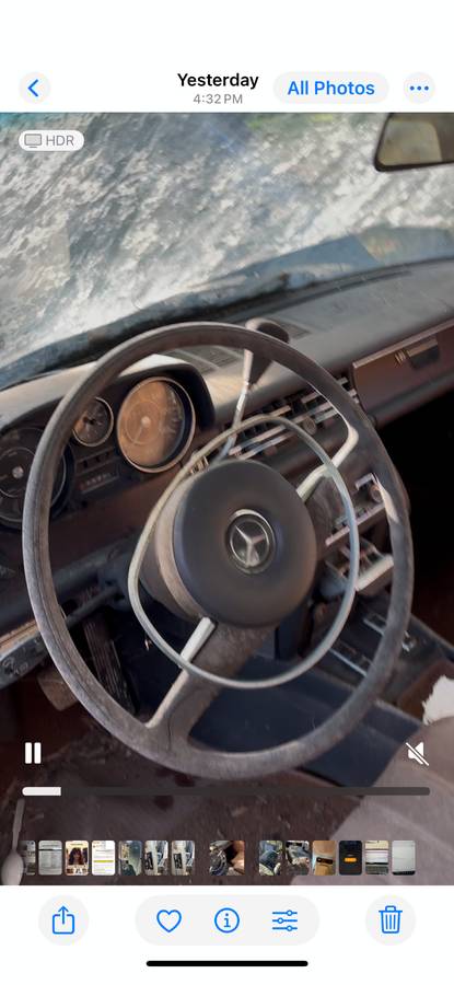 Mercedes-250c-1971-3
